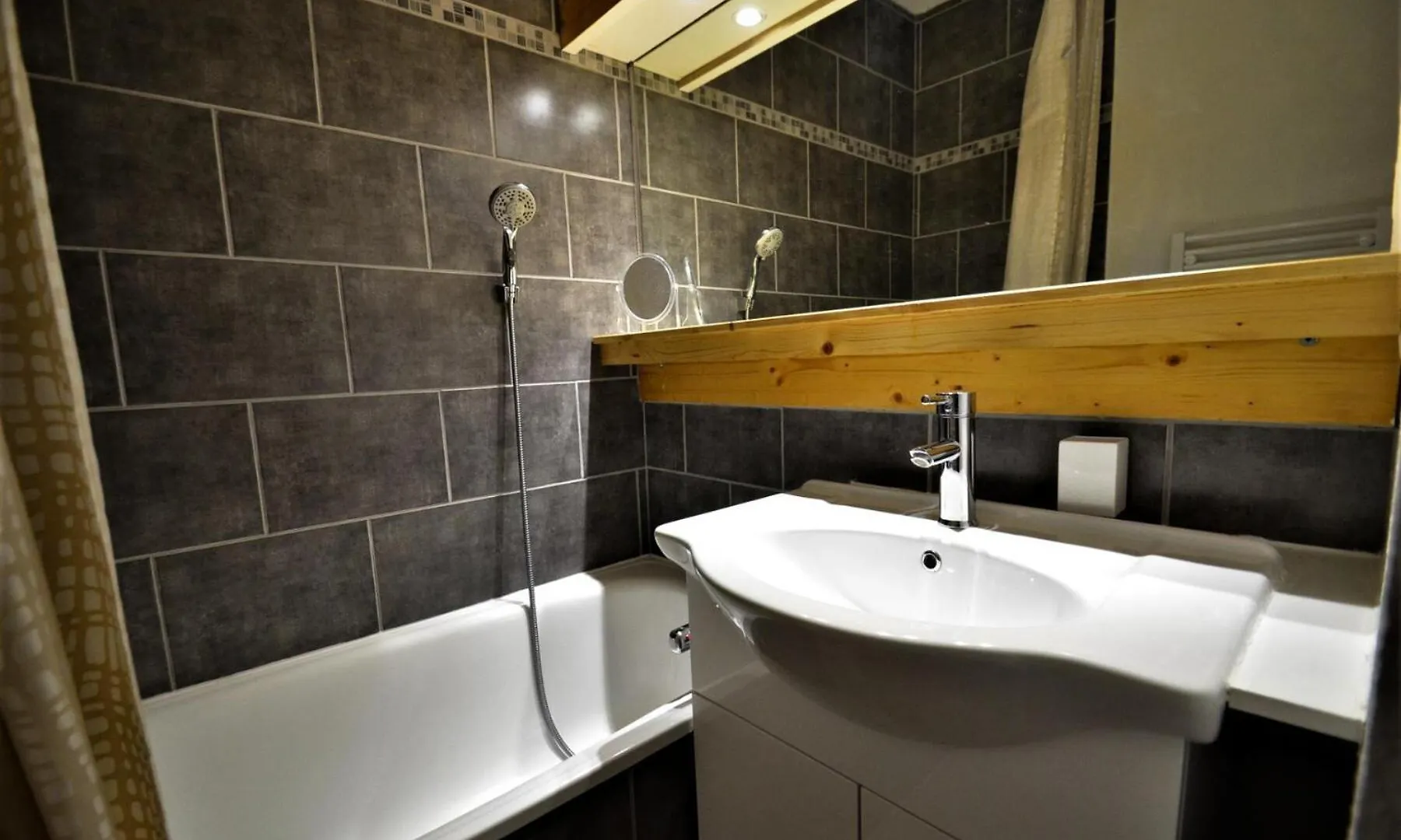 Residence Balcons D'Olympie - Appartement Chaleureux Avec Vue Sur Les Pistes Mae-5654 Saint-Martin-de-Belleville Apartment